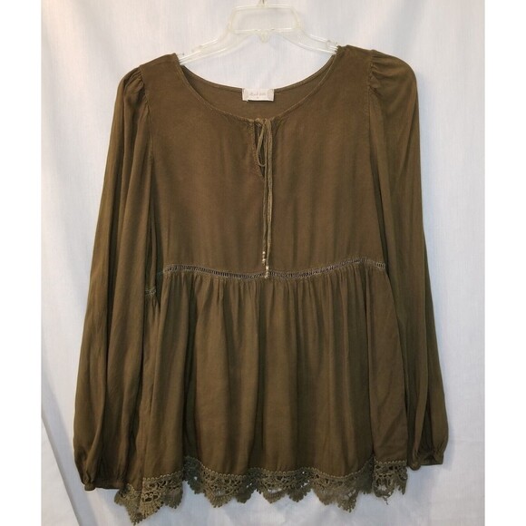 Altar'd State Tops - Altar'd State Top Womens Medium Green Boho Flowy Bell Sleeve Peasant Lace